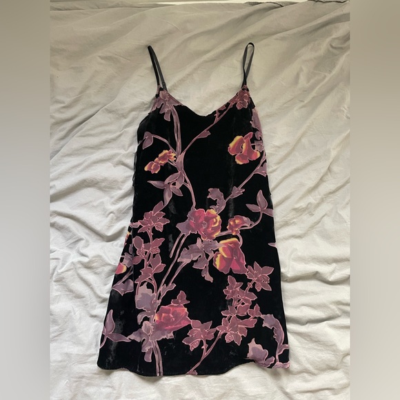 Velvet dress - Picture 1 of 1